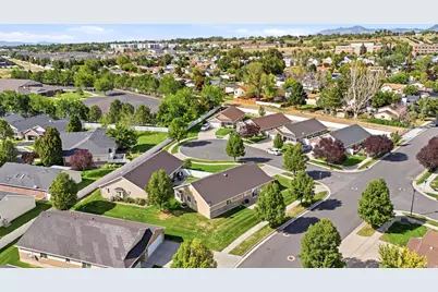 1035 W Hidden Dr, Layton, UT 84041 - Photo 31