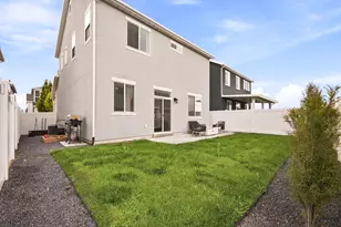 1734 W Parkview Dr S, Syracuse, UT 84075 - Photo 19