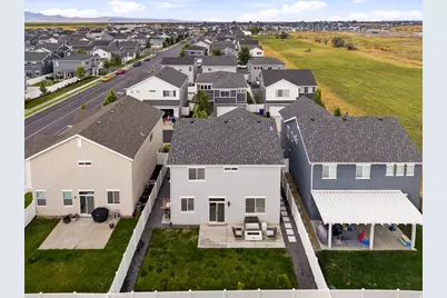 1734 W Parkview Dr S, Syracuse, UT 84075 - Photo 21
