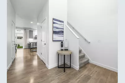 1734 W Parkview Dr S, Syracuse, UT 84075 - Photo 3