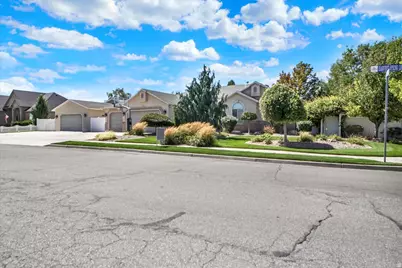 12548 S Harvest Spring Ln, Riverton, UT 84096 - Photo 5