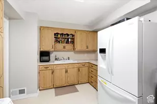5492 S 2200 W, Roy, UT 84067 - Photo 9