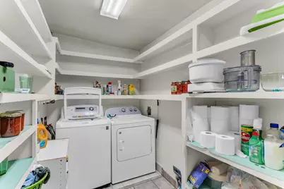 2234 E 6675 S, Cottonwood Heights, UT 84121 - Photo 27