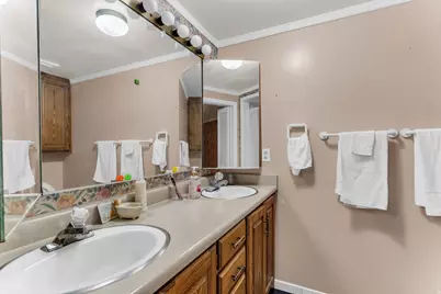 2234 E 6675 S, Cottonwood Heights, UT 84121 - Photo 25