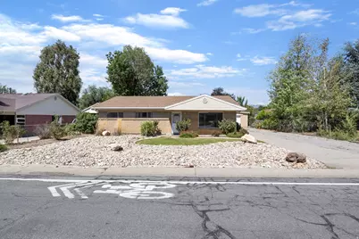 2173 E 6675 S, Cottonwood Heights, UT 84121 - Photo 5