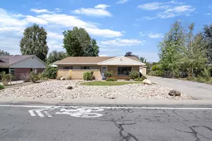 2173 E 6675 S, Cottonwood Heights, UT 84121 - Photo 5