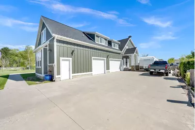 547 W 2550 N, Harrisville, UT 84414 - Photo 35