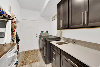 547 W 2550 N, Harrisville, UT 84414 - Photo 11