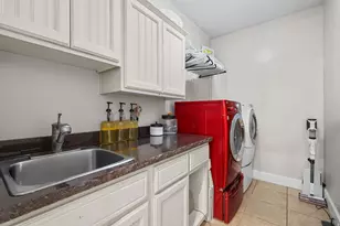 648 W 2400 S, Syracuse, UT 84075 - Photo 31