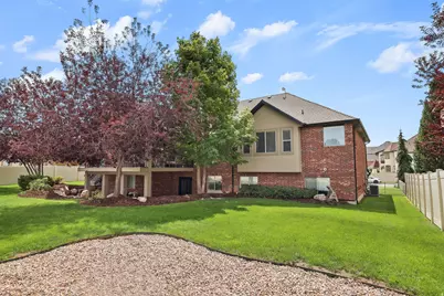 648 W 2400 S, Syracuse, UT 84075 - Photo 51