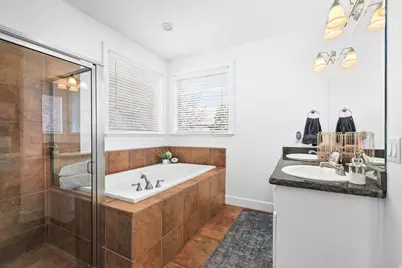 648 W 2400 S, Syracuse, UT 84075 - Photo 9