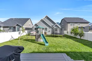2194 W Autumn Dr, Mapleton, UT 84664 - Photo 25