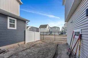 98 N Bear River Rd, Saratoga Springs, UT 84045 - Photo 27