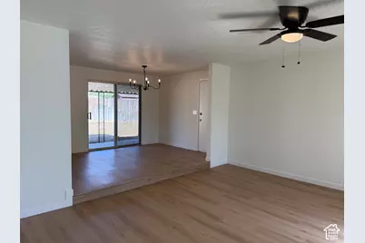 637 S 150 E, Kaysville, UT 84037 - Photo 3
