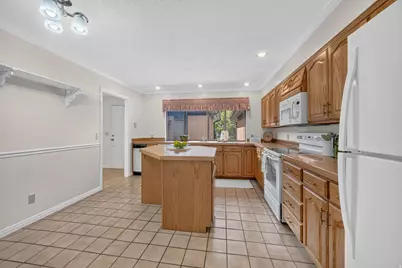 2009 Ridgewood Way, Bountiful, UT 84010 - Photo 11