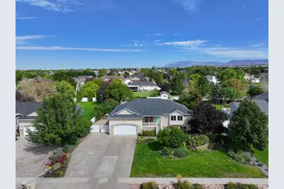1124 W 2700 S, Syracuse, UT 84075 - Photo 3