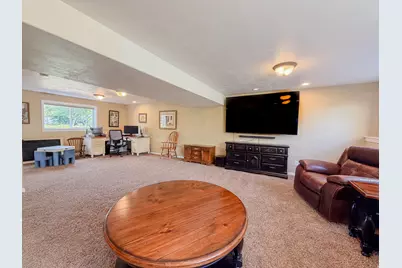 1124 W 2700 S, Syracuse, UT 84075 - Photo 29