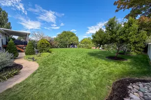 1124 W 2700 S, Syracuse, UT 84075 - Photo 37
