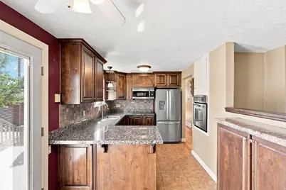 182 E 6715 S, Midvale, UT 84047 - Photo 15