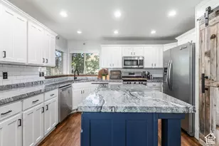 1043 N 2025 W, Layton, UT 84041 - Photo 7