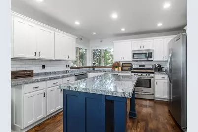 1043 N 2025 W, Layton, UT 84041 - Photo 5
