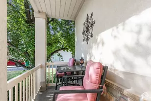 1043 N 2025 W, Layton, UT 84041 - Photo 3