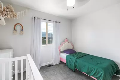 1043 N 2025 W, Layton, UT 84041 - Photo 21