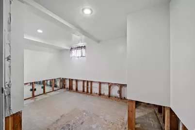154 E 4800 S, Washington Terrace, UT 84405 - Photo 13