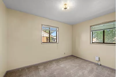 154 E 4800 S, Washington Terrace, UT 84405 - Photo 9
