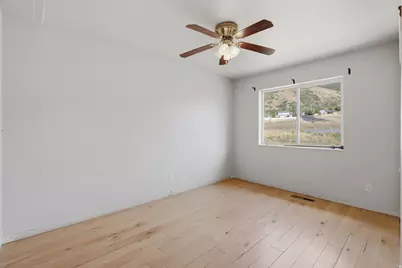 348 N Orchard Ln, Santaquin, UT 84655 - Photo 17