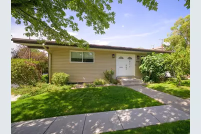 4533 S Tanglewood Dr E, Holladay, UT 84117 - Photo 1