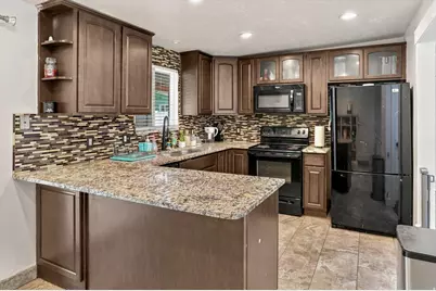 3856 S 7160 W, West Valley, UT 84128 - Photo 7