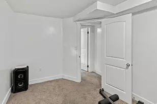 3856 S 7160 W, West Valley, UT 84128 - Photo 31