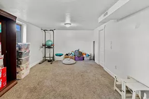 3856 S 7160 W, West Valley, UT 84128 - Photo 23