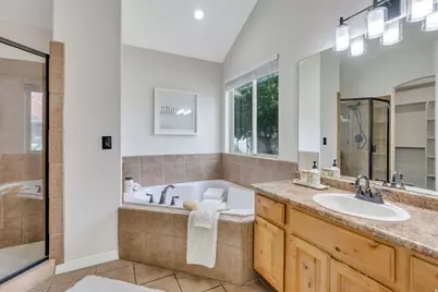 5386 W Little Water Peak Dr, Riverton, UT 84096 - Photo 17