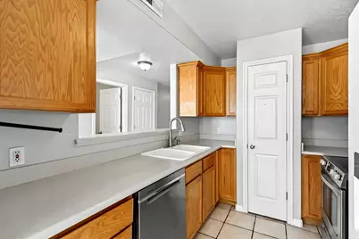 10563 S Sage Creek Rd W, South Jordan, UT 84009 - Photo 13