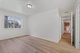8057 W Copperfield Pl S, Magna, UT 84044 - Photo 5
