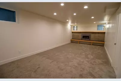 3005 S Plateau Dr, Salt Lake City, UT 84109 - Photo 19