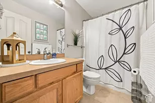 2459 W 1800 N, Clinton, UT 84015 - Photo 23