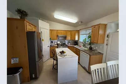 2459 W 1800 N, Clinton, UT 84015 - Photo 23
