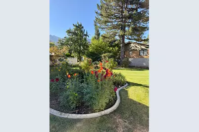 2924 E Robidoux Rd, Sandy, UT 84093 - Photo 59