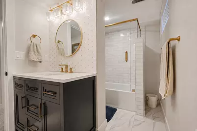 2924 E Robidoux Rd, Sandy, UT 84093 - Photo 43