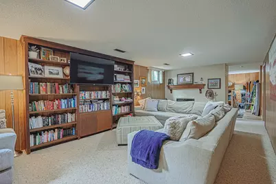 2924 E Robidoux Rd, Sandy, UT 84093 - Photo 49