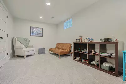 2924 E Robidoux Rd, Sandy, UT 84093 - Photo 47