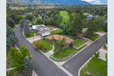 2924 E Robidoux Rd, Sandy, UT 84093 - Photo 5