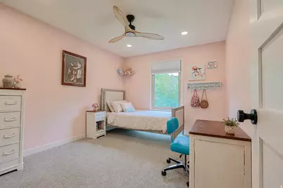 2924 E Robidoux Rd, Sandy, UT 84093 - Photo 37
