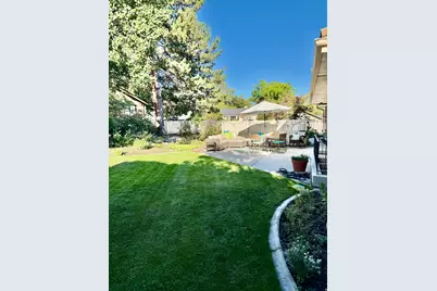 2924 E Robidoux Rd, Sandy, UT 84093 - Photo 61