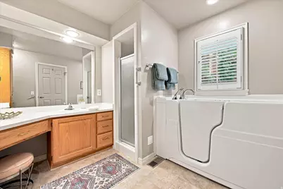 1592 E Federal Heights Dr, Salt Lake City, UT 84103 - Photo 23