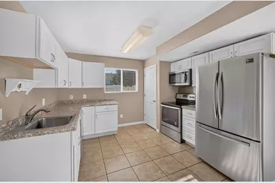 342 E Newsome Park Ln S, South Salt Lake, UT 84115 - Photo 13