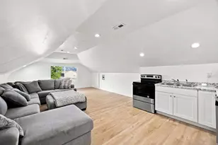 547 S Tremont St, Tremonton, UT 84337 - Photo 17